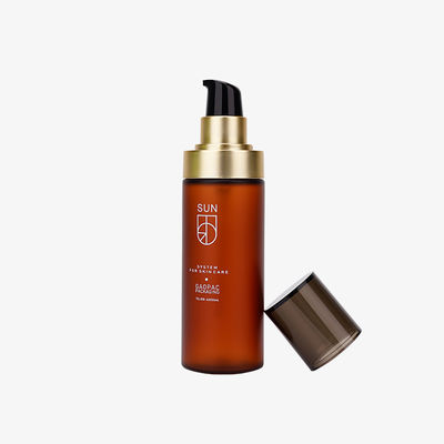 La pompa di stampa di plastica del barattolo dell'ANIMALE DOMESTICO ambrato 100ml imbottiglia la bottiglia di plastica cosmetica della lozione
