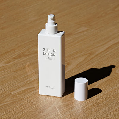 Il fronte che stringe la plastica vuota di PETG imbottiglia 250ml per la crema di cura di pelle del toner
