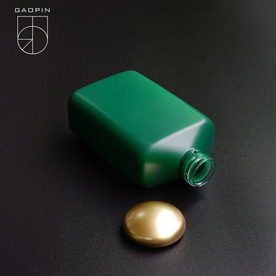 Le bottiglie di plastica dello sciampo dell'hotel inondano la certificazione dei contenitori 350ml QS del gel